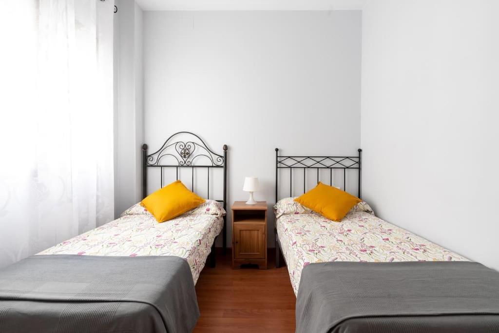 Comodo Apartamento En 알몬테 외부 사진